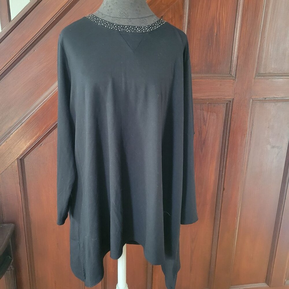 Catherines Black Embellished Neck Tunic Top 1X Size